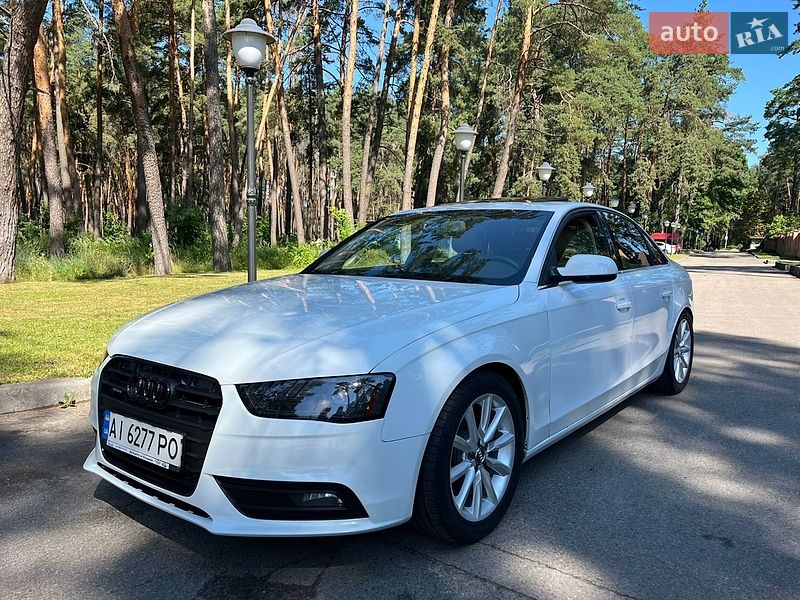Седан Audi A4 2012 в Чернигове