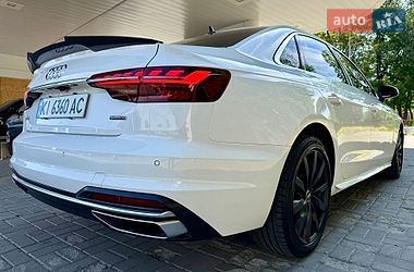 Седан Audi A4 2021 в Днепре