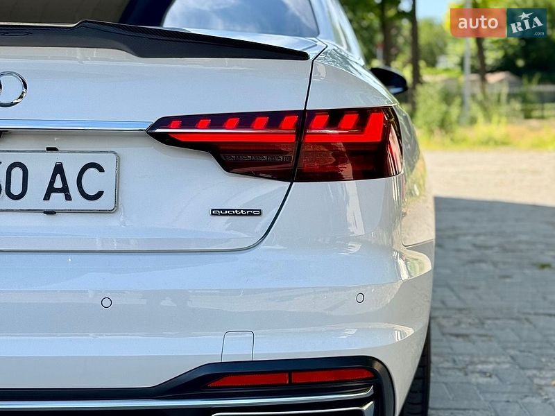 Седан Audi A4 2021 в Днепре