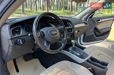 Седан Audi A4 2012 в Чернигове