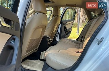 Седан Audi A4 2012 в Чернигове