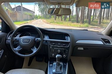 Седан Audi A4 2012 в Чернигове