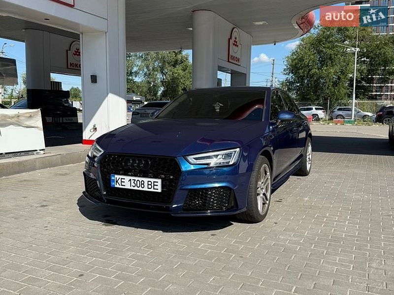 Седан Audi A4 2016 в Дніпрі