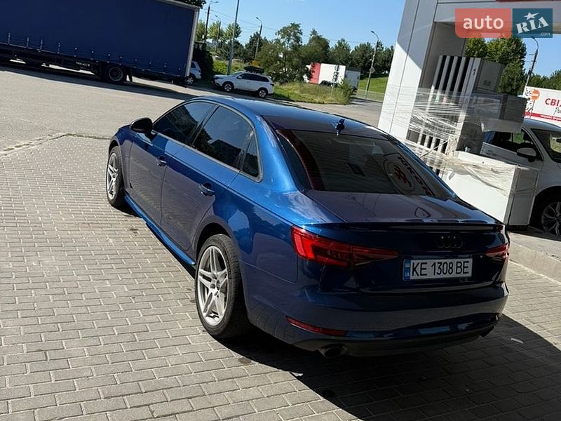 Седан Audi A4 2016 в Дніпрі