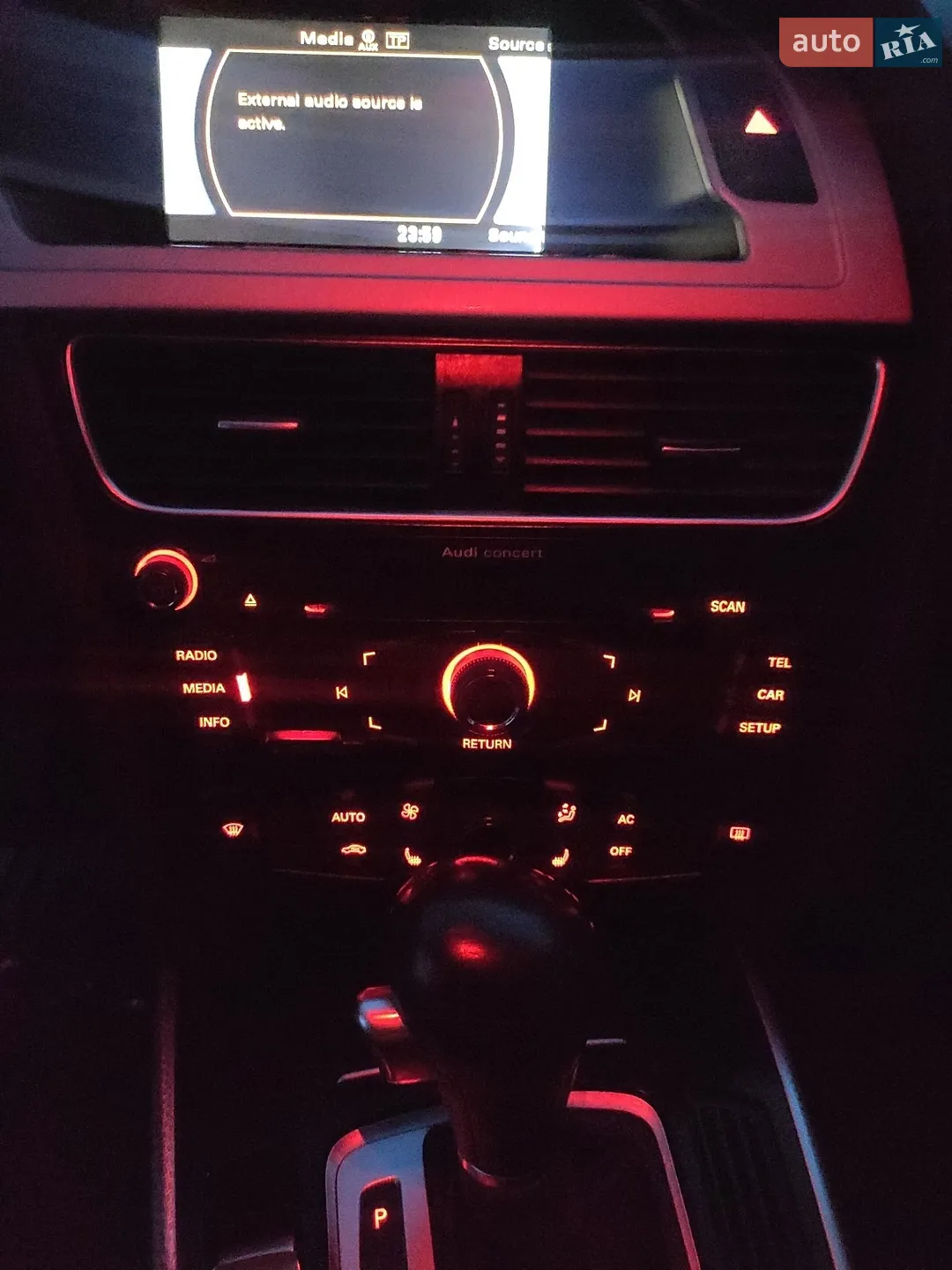 2011 Audi A4 - мініатюра 33