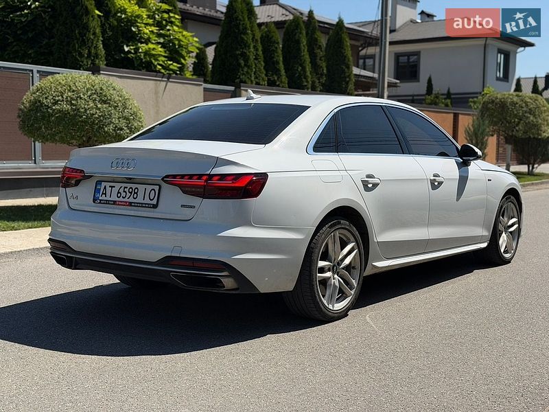 Седан Audi A4 2019 в Івано-Франківську