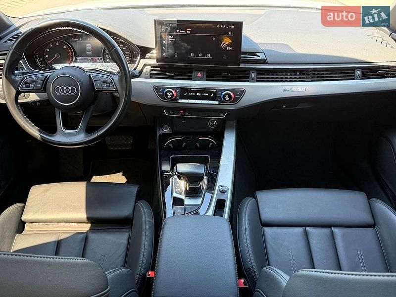 Седан Audi A4 2019 в Івано-Франківську