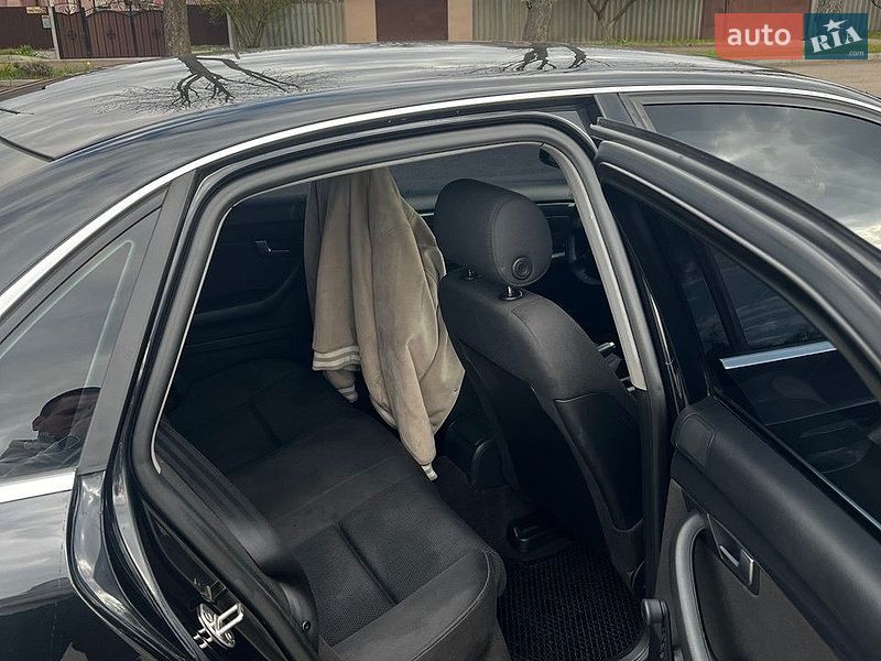 Седан Audi A4 2003 в Первомайську