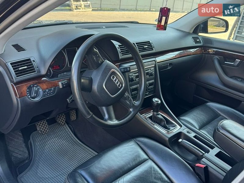 Седан Audi A4 2005 в Львові