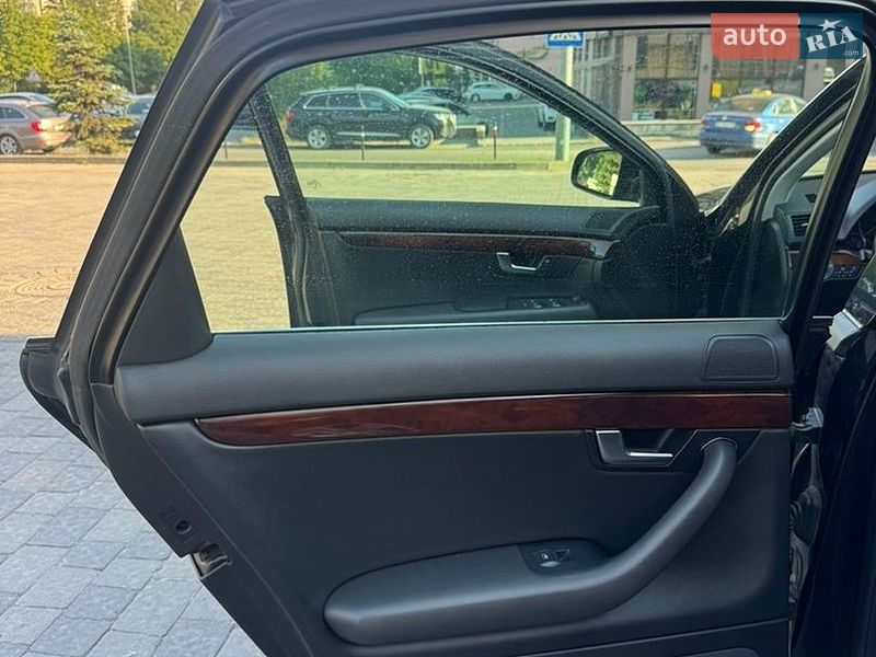 Седан Audi A4 2005 в Львові