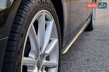 Седан Audi A4 2014 в Хмельницькому