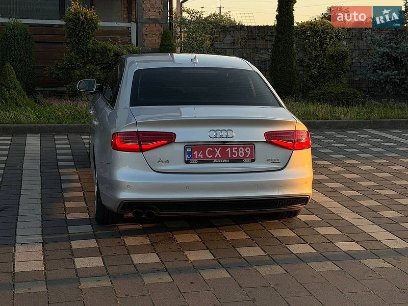 Седан Audi A4 2015 в Стрию