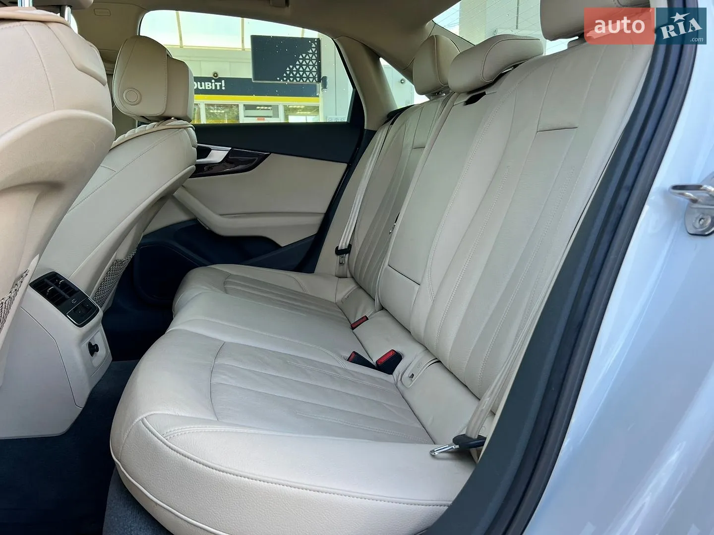 2016 Audi A4 - мініатюра 15