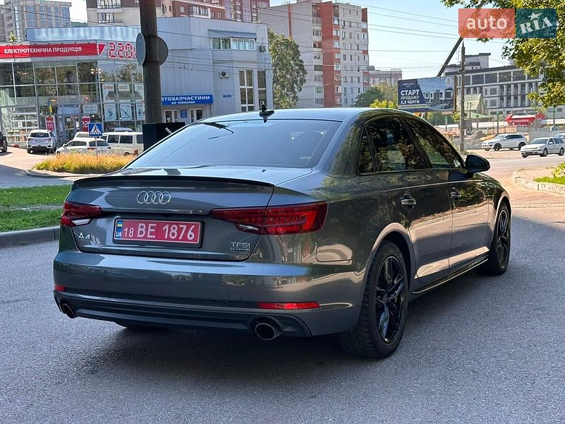 Седан Audi A4 2017 в Тернополі