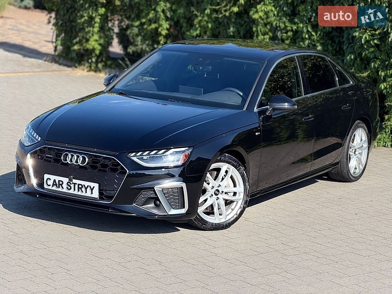 Седан Audi A4 2022 в Стрые