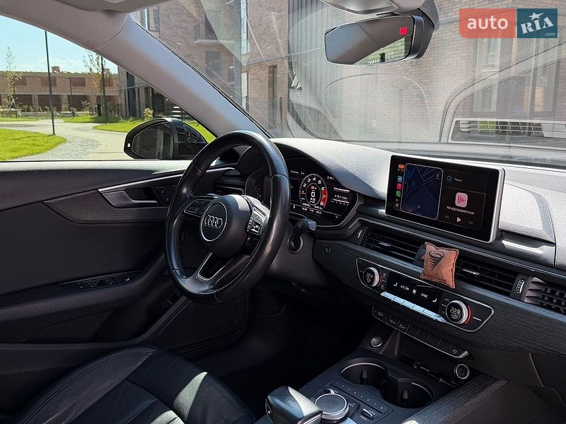 Седан Audi A4 2016 в Ивано-Франковске
