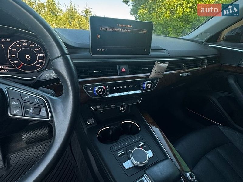 Седан Audi A4 2018 в Вінниці