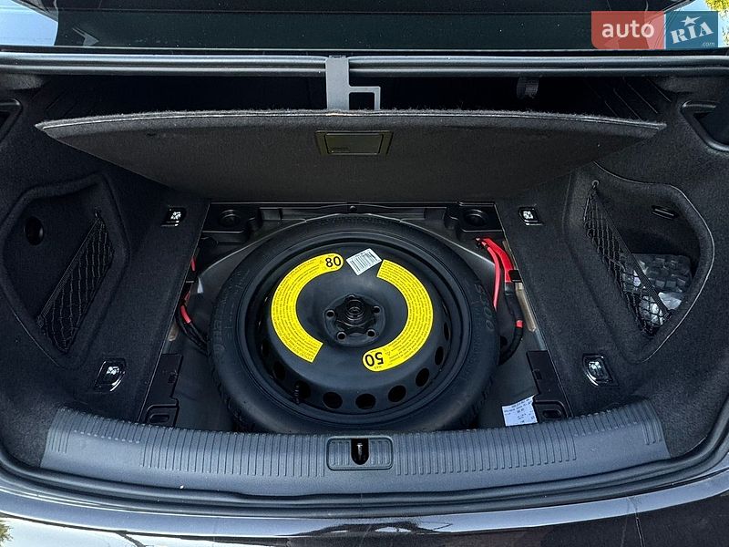 Седан Audi A4 2018 в Вінниці