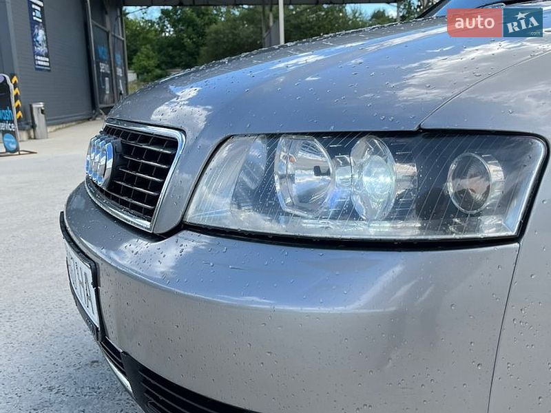 Седан Audi A4 2004 в Борщеве