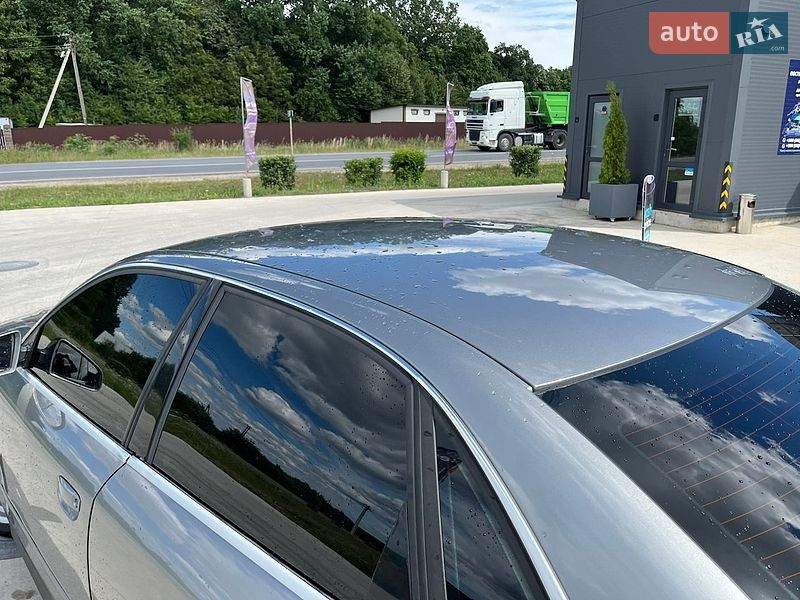 Седан Audi A4 2004 в Борщеве
