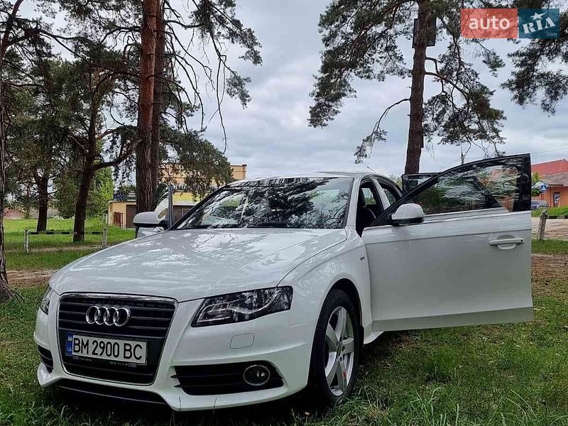 Седан Audi A4 2011 в Сумах