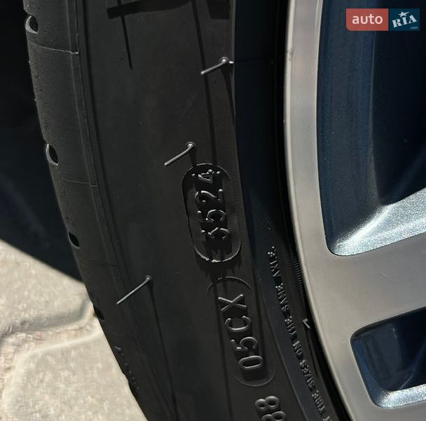 Седан Audi A4 2017 в Попільні