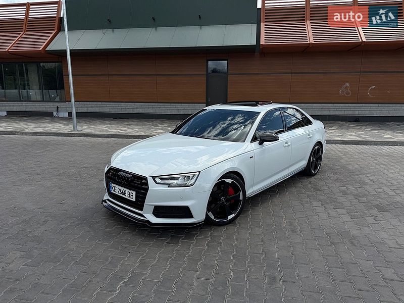 Седан Audi A4 2018 в Кривому Розі