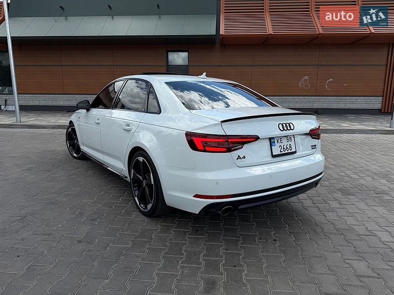 Седан Audi A4 2018 в Кривому Розі