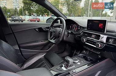 Седан Audi A4 2018 в Кривому Розі
