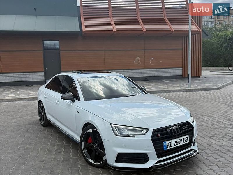 Audi A4 2018 Audi A4 2018