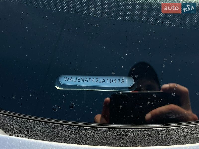 Седан Audi A4 2017 в Попільні