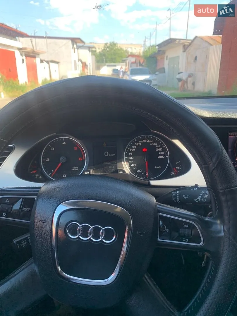 2011 Audi A4 - мініатюра 2