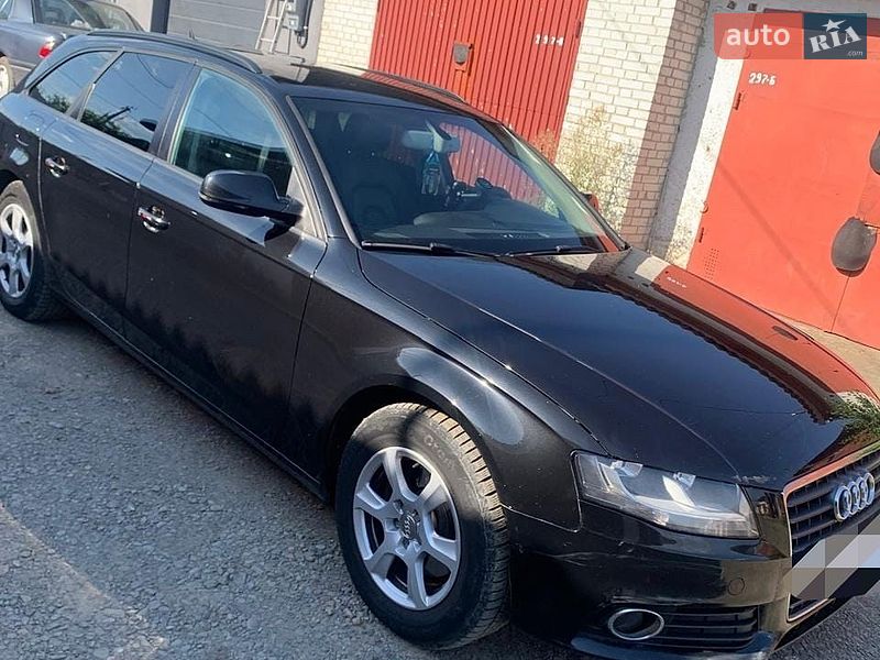 Універсал Audi A4 2011 в Стрию