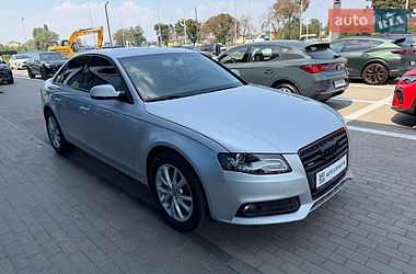 Седан Audi A4 2009 в Киеве