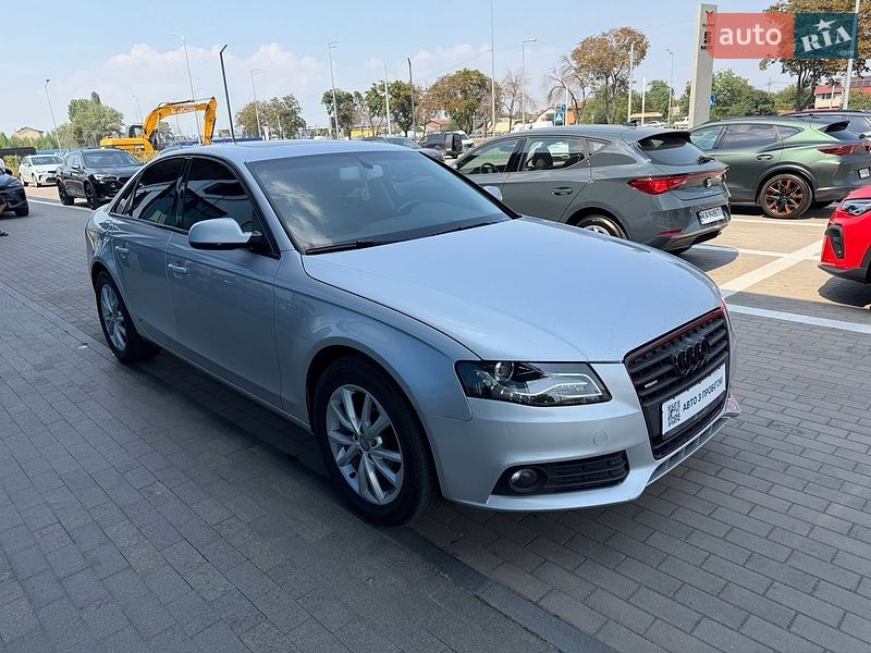 Седан Audi A4 2009 в Киеве