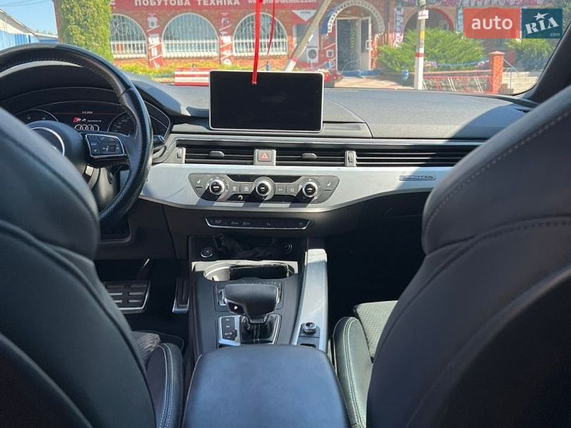 Универсал Audi A4 2018 в Городище