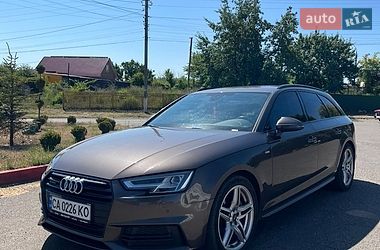 Универсал Audi A4 2018 в Городище