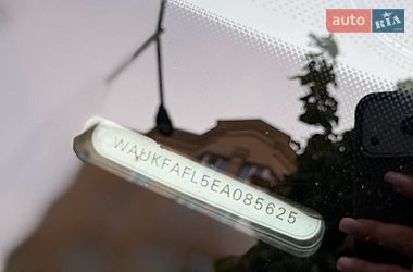 Седан Audi A4 2013 в Києві