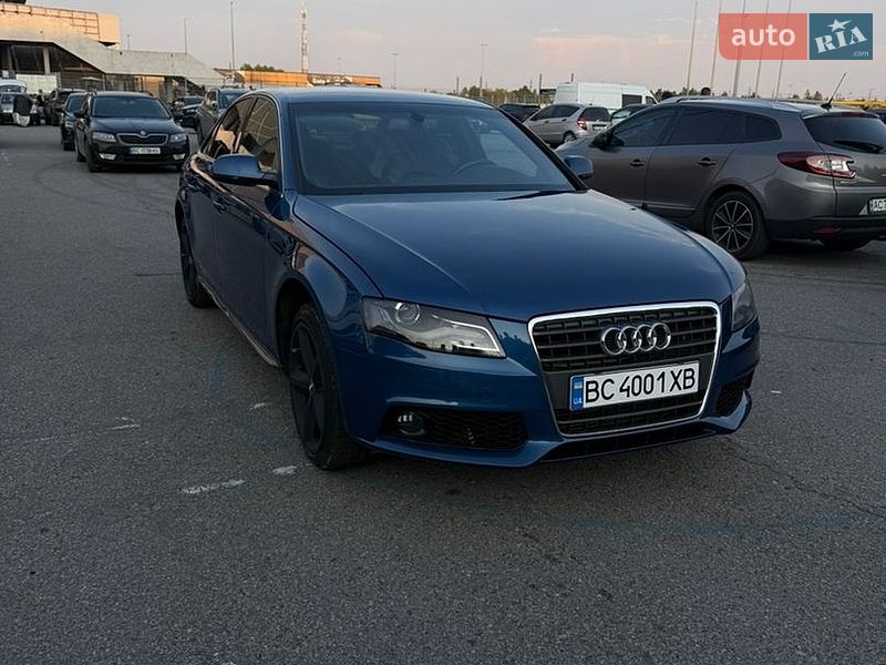 Седан Audi A4 2011 в Львові