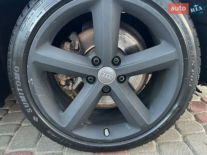 Седан Audi A4 2011 в Львові