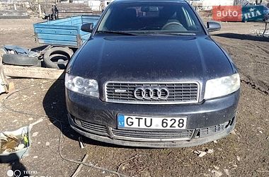 Седан Audi A4 2002 в Южному