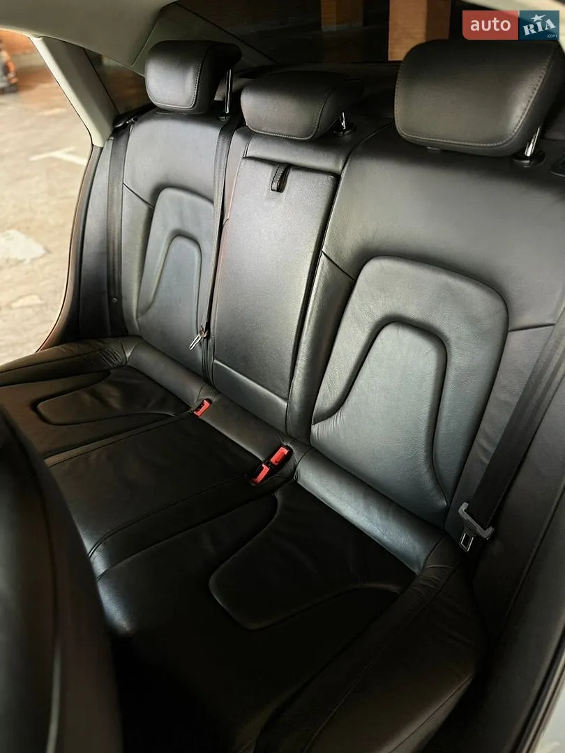 2010 Audi A4 - мініатюра 16