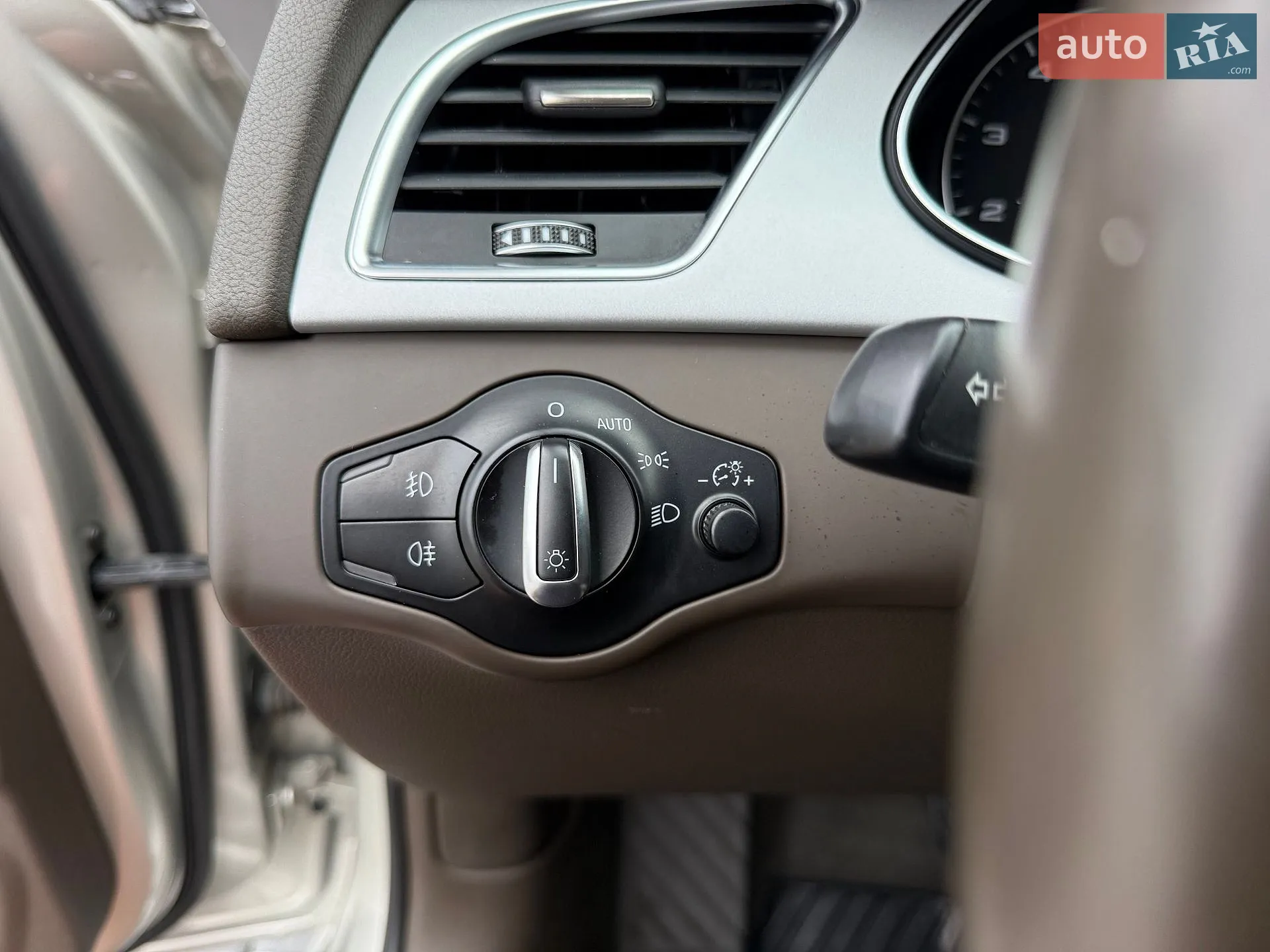 2015 Audi A4 - мініатюра 23