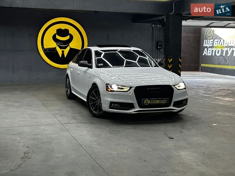 Седан Audi A4 2014 в Чернівцях