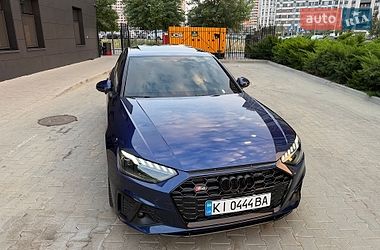 Седан Audi A4 2021 в Києві