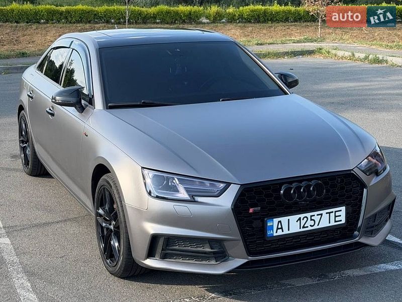 Седан Audi A4 2017 в Горенці