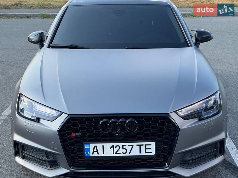 Седан Audi A4 2017 в Горенці