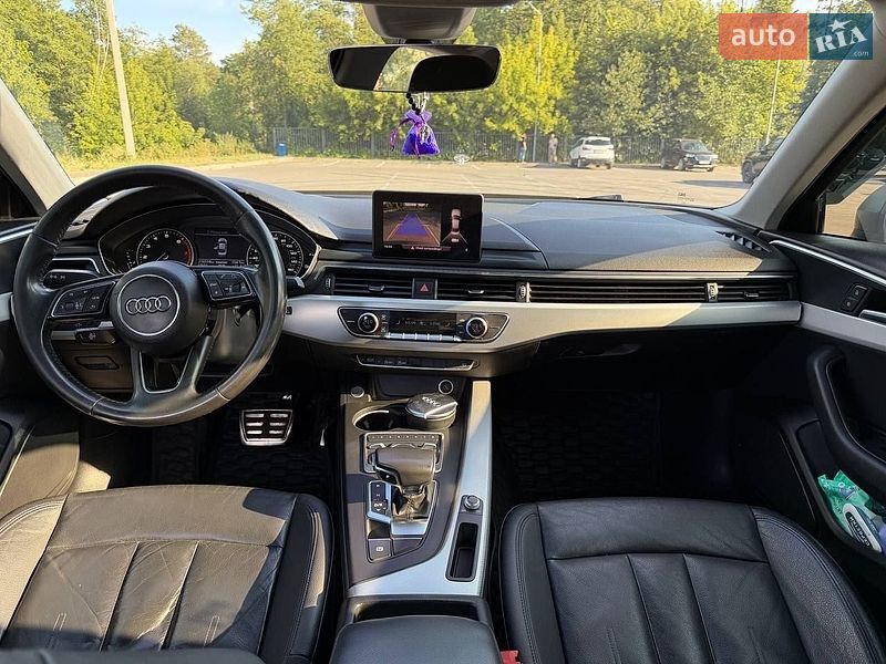 Седан Audi A4 2017 в Горенці