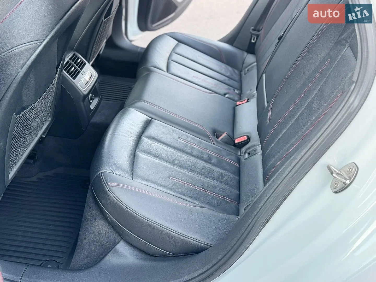 2017 Audi A4 - мініатюра 30