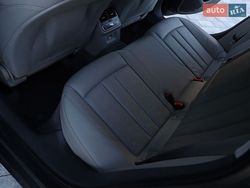 Универсал Audi A4 2016 в Дрогобыче